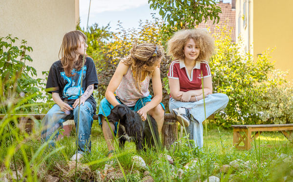 Unterstützende Wirkung des Hundes in der Dr. Loew-Jugendbetreuung